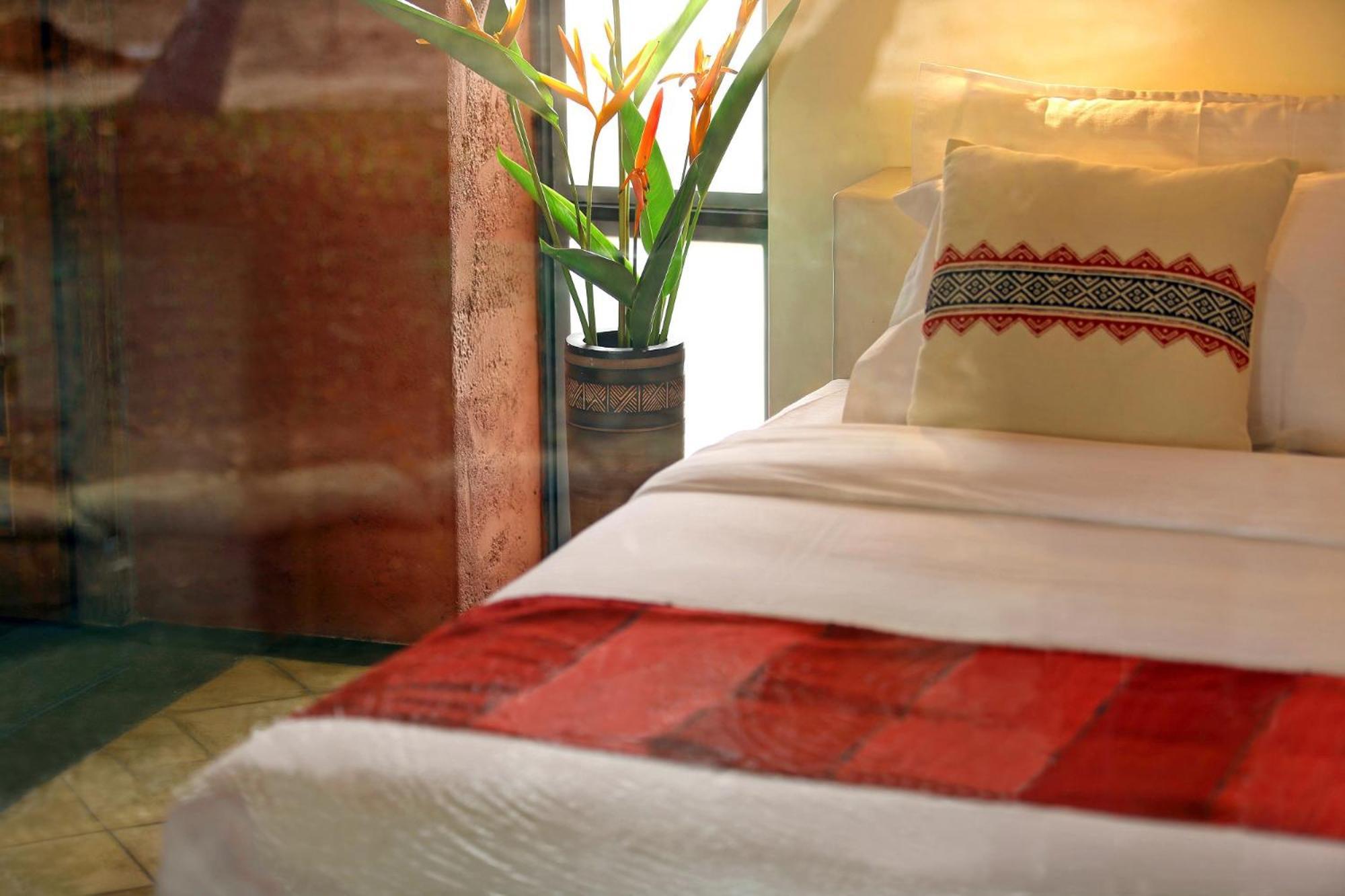 Baymaas Lake House Kochi Екстер'єр фото